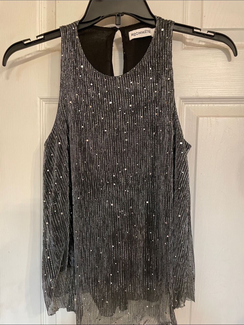 Roommates Silver Sequin Ribbed Sleeveless Camisole ( bag2)